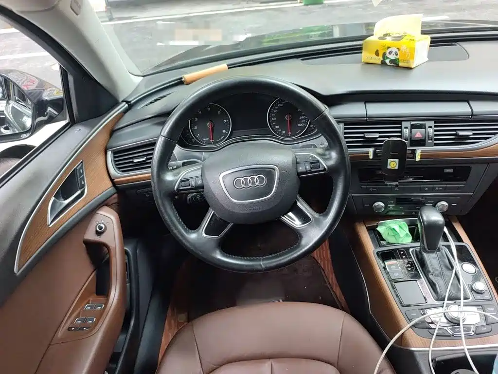 Фото 3 - Audi A6L