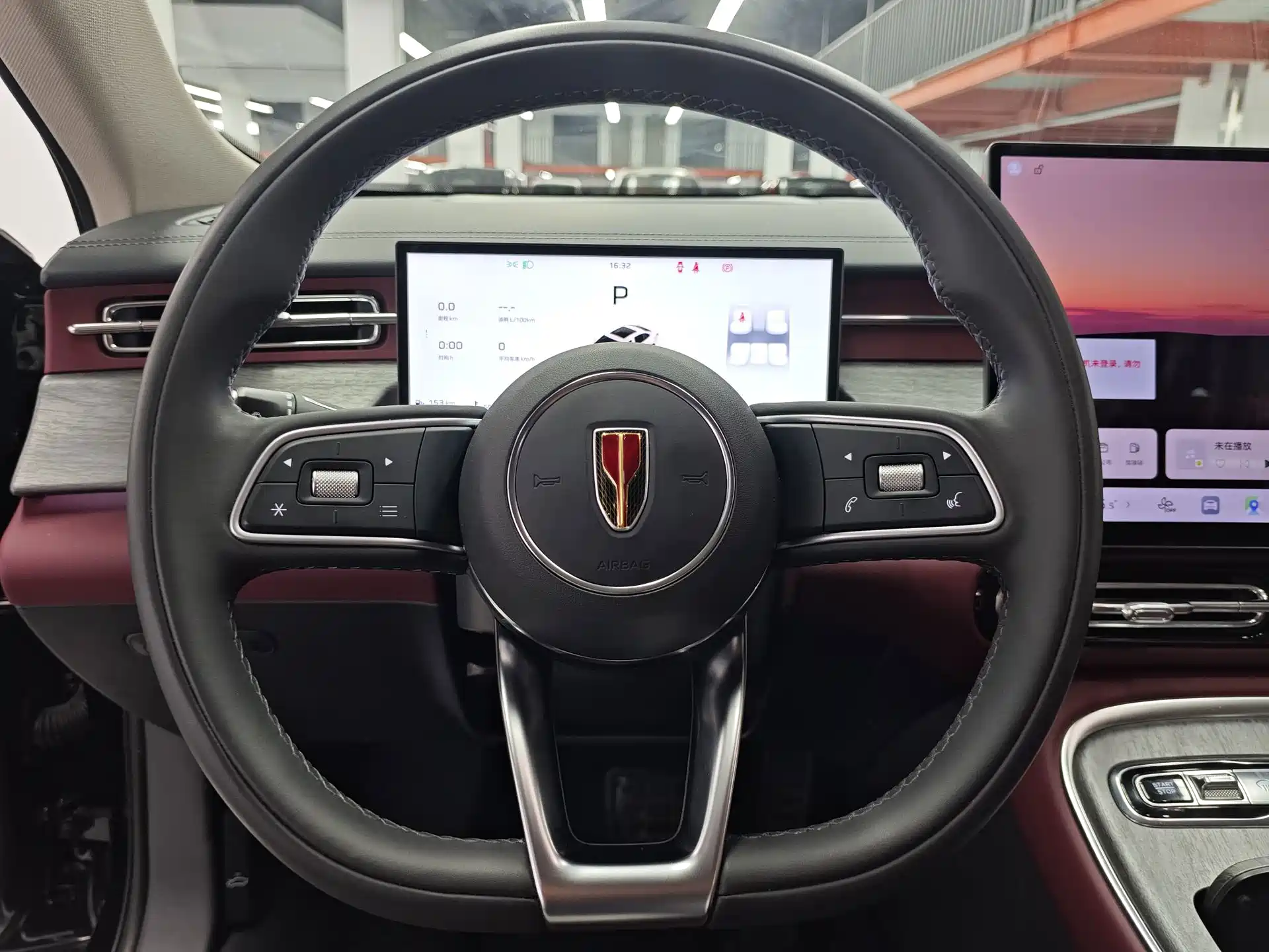 Фото 7 - Hongqi H5