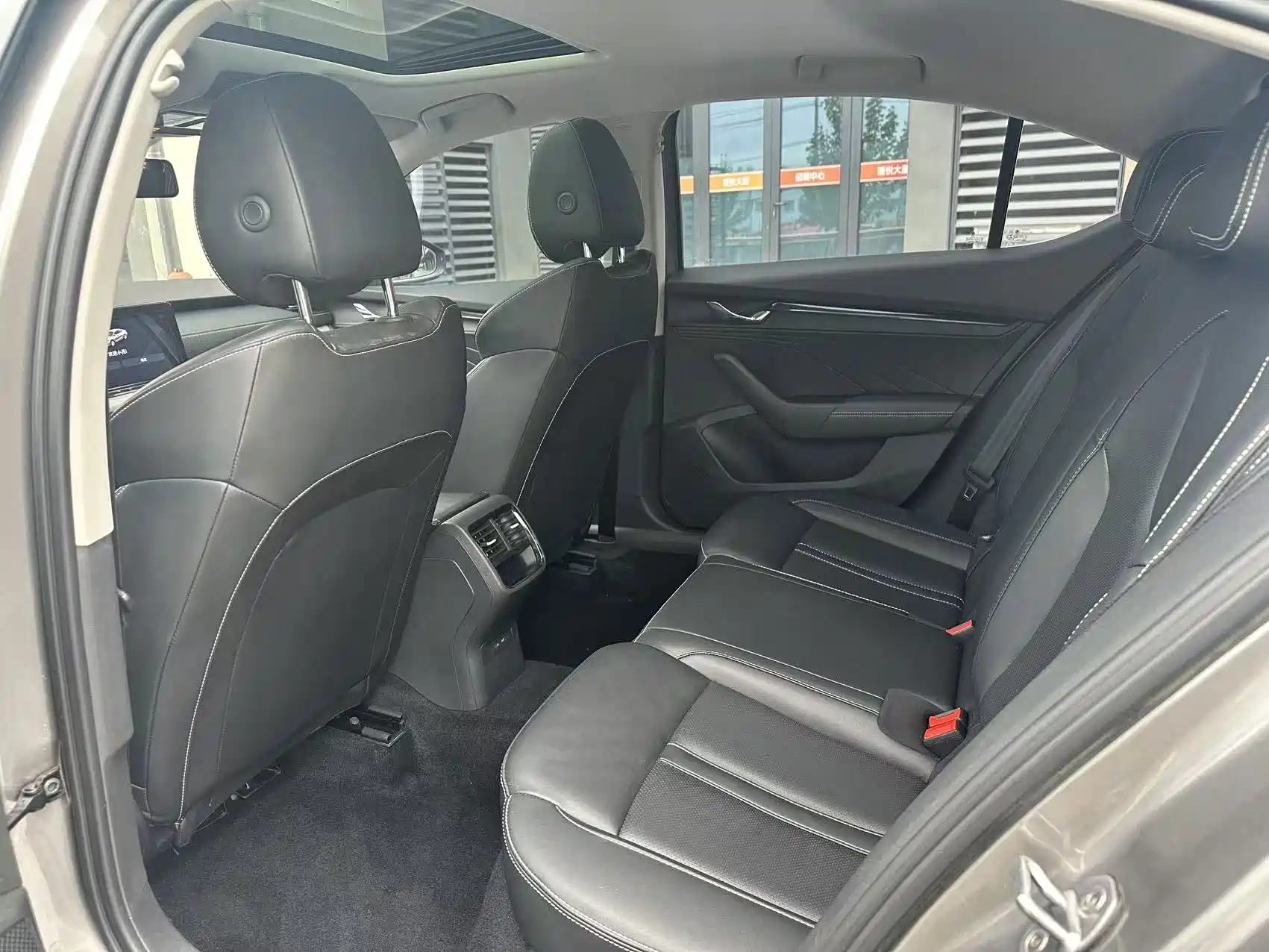 Photo 9 - Škoda Octavia