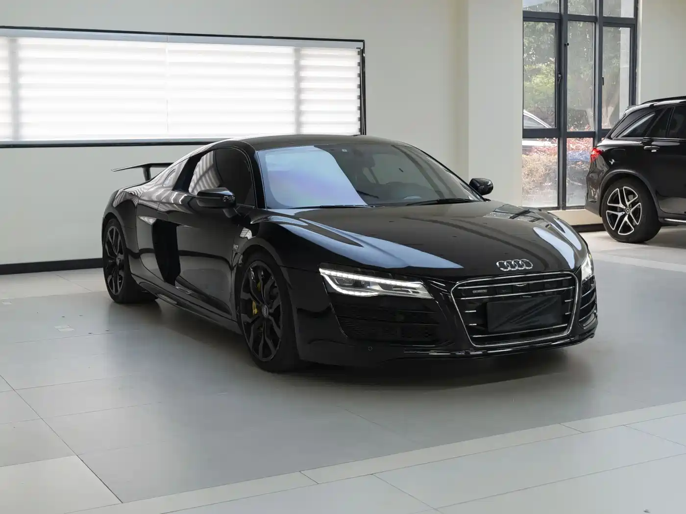 Audi R8 2014 5.2 FSI quattro фото 3