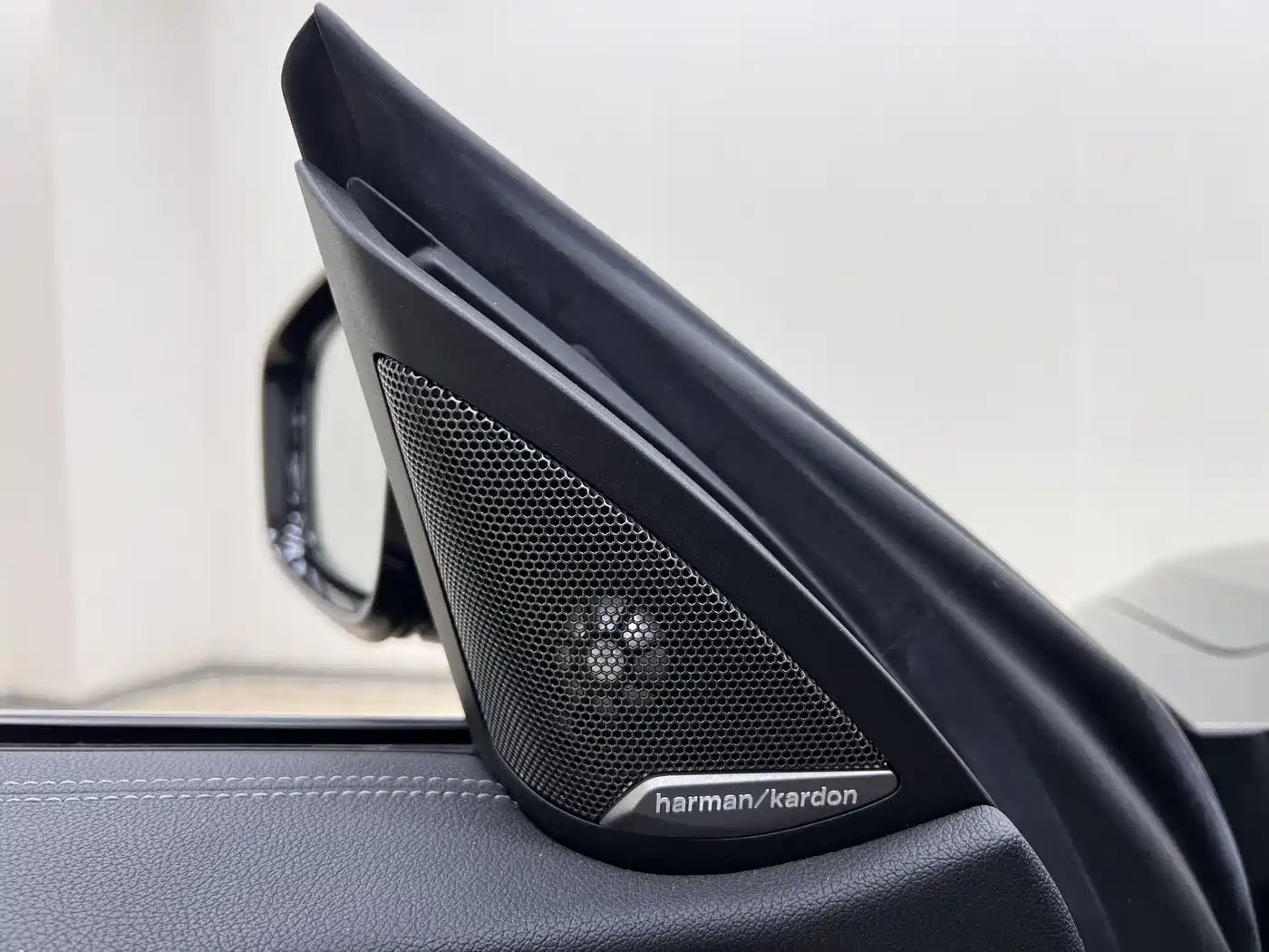 BMW 4 Series 2022 Second Facelift 430i M Sport Shadow Edition фото 14