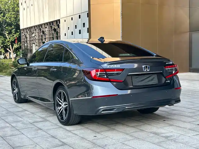 Honda Accord 2022 Sharp Hybrid 2.0L Phantom Night Sharp Intelligence — фото 5