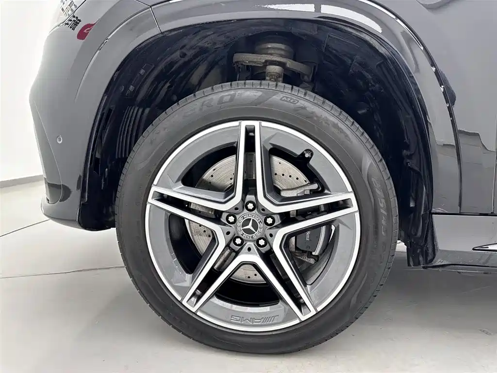 Mercedes-Benz GLS 2024 GLS 450 4MATIC Fashion Edition фото 32