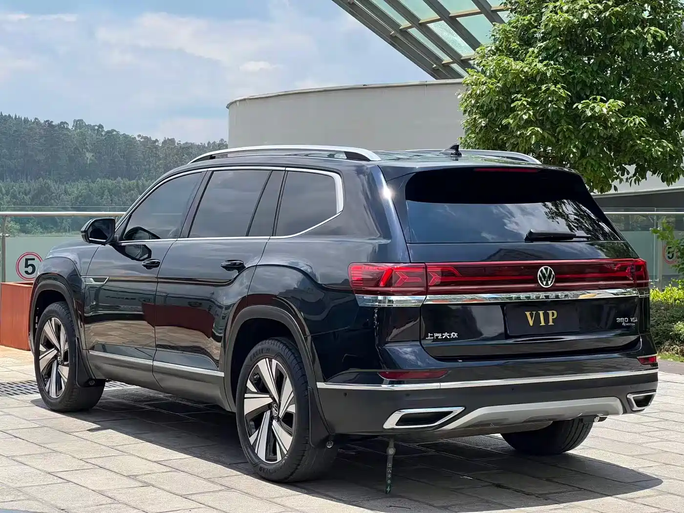 Volkswagen Teramont 2023 380TSI AWD Premium Luxury Edition фото 3