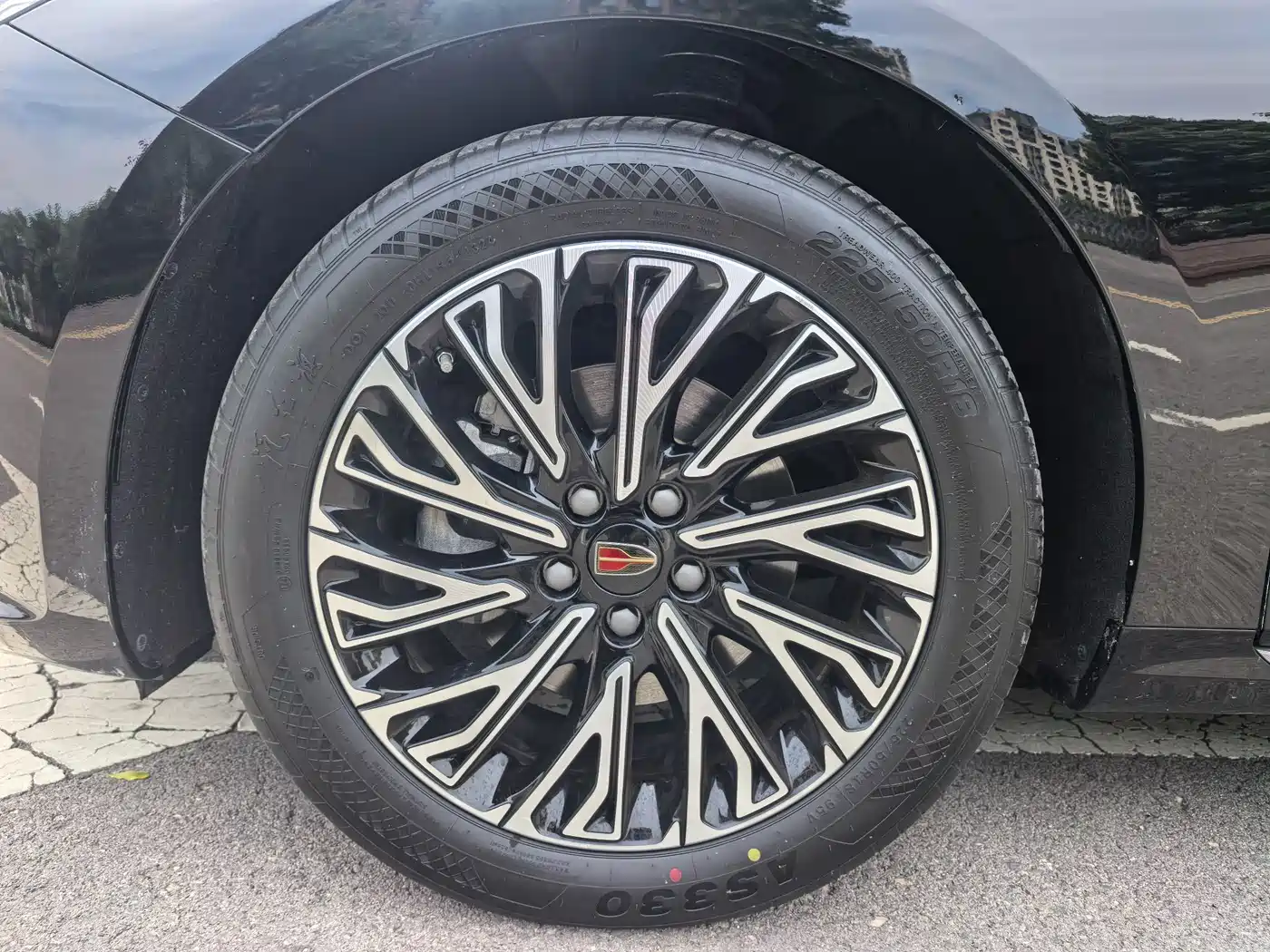 Hongqi H5 2024 2.0T Automatic Smart Connect Flag Smooth Edition фото 12
