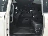 Фото 14 - Toyota Granvia