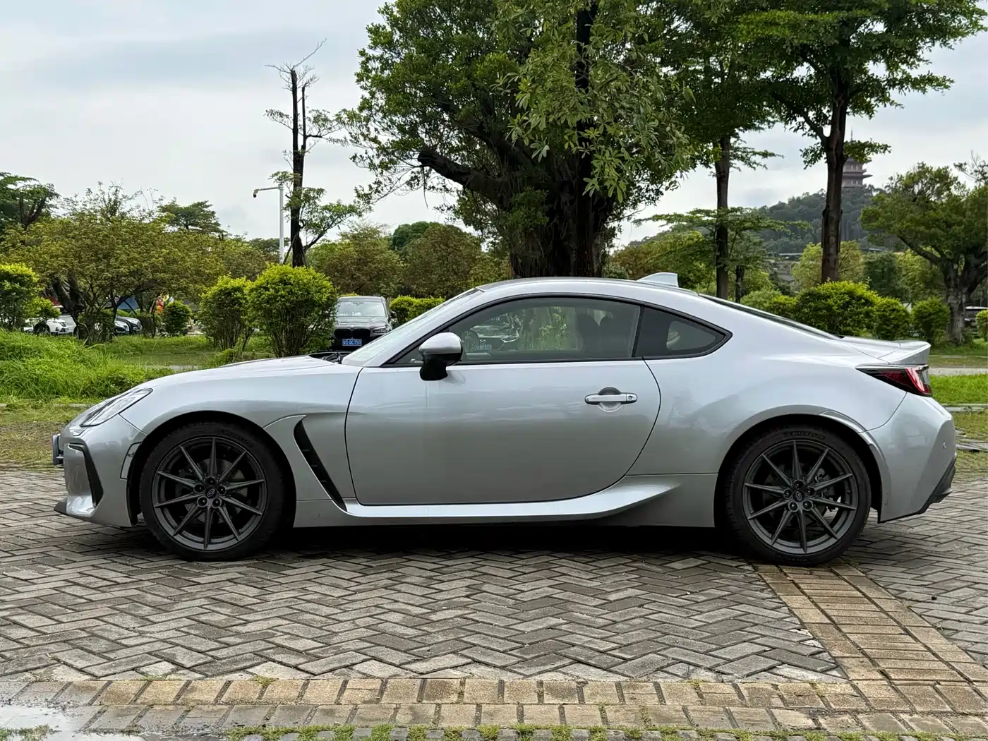 Subaru BRZ 2022 2.4L Manual фото 12