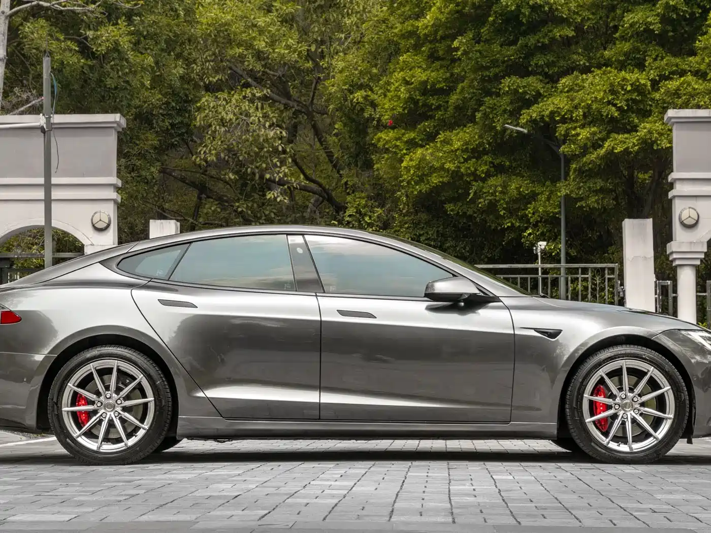 Tesla Model S 2019 Performance High-performance Version фото 7