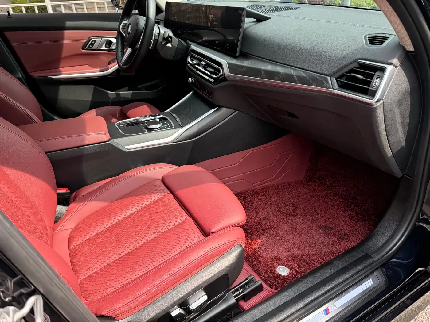 BMW 3 Series 2024 325i M Sport Package фото 12