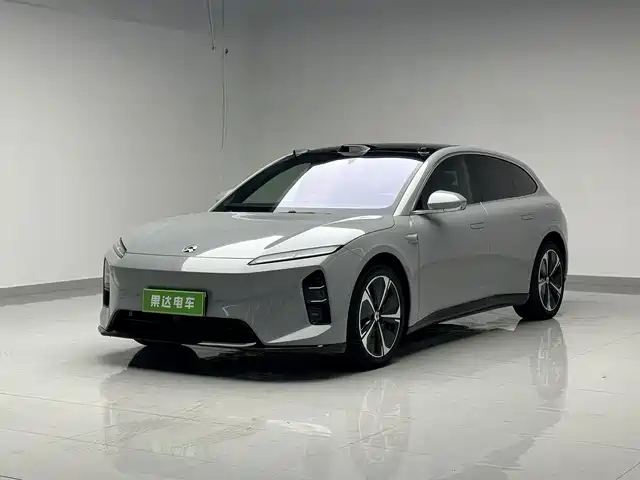 NIO ET5T 2025
