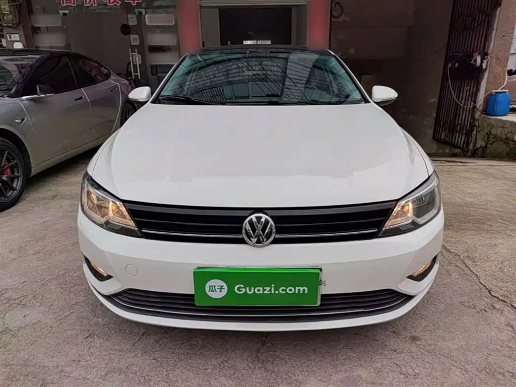 Volkswagen Lamando 2017 280TSI DSG Comfort Edition фото 3