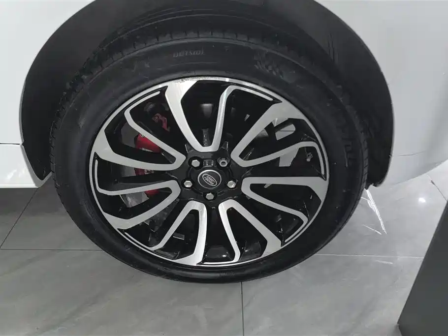 Land Rover Range Rover Sport 2016 Model 3.0 SC V6 HSE DYNAMIC фото 6