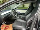 Фото 4 - Tesla Model 3