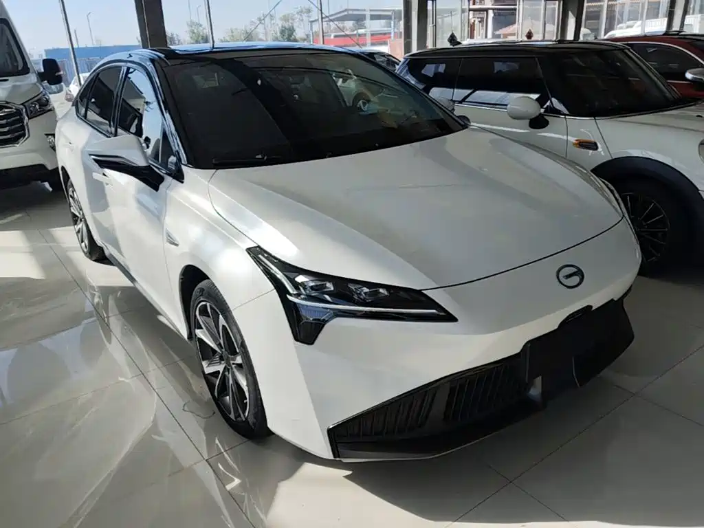 Фото 4 - Aion S Plus