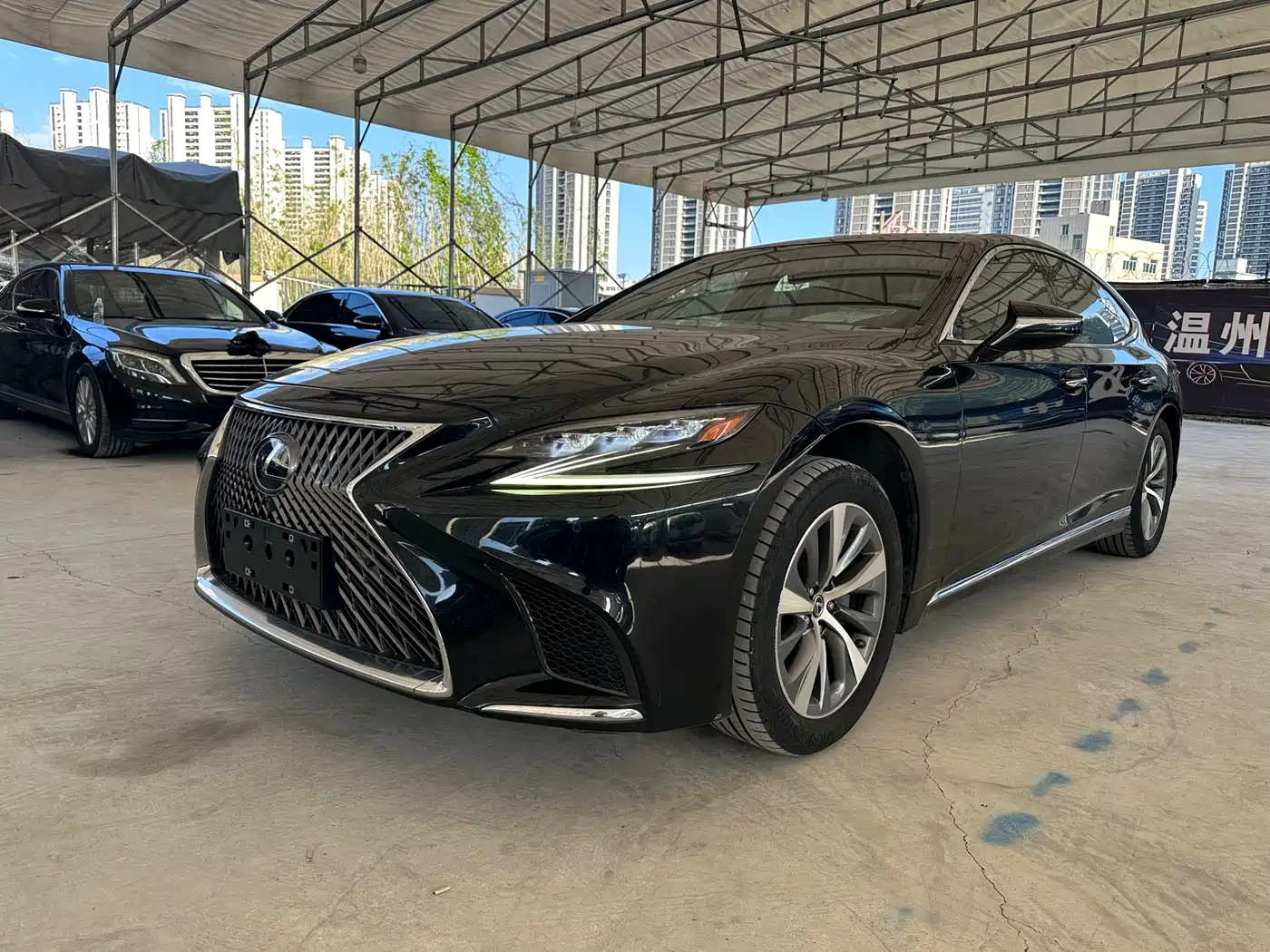 Lexus LS 2018 350 Excellence Edition China V
