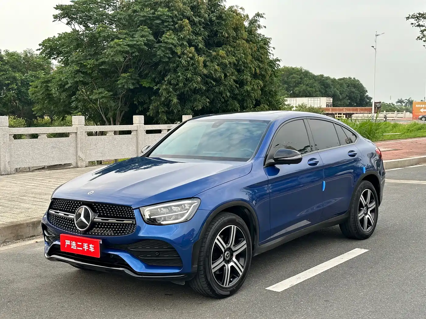 Mercedes-Benz GLC Coupe 2022 Facelift GLC 260 4MATIC Coupe SUV