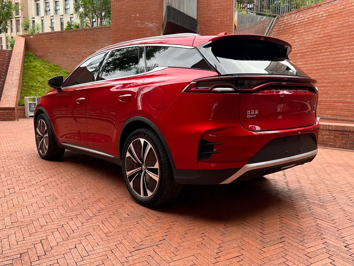 BYD Tang New Energy 2022 DM-p 215KM AWD Flagship фото 14