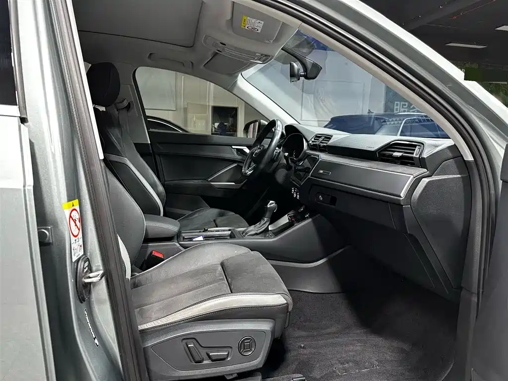 Audi Q3 2023 35 TFSI Fashion Dynamic (1.4T) фото 12