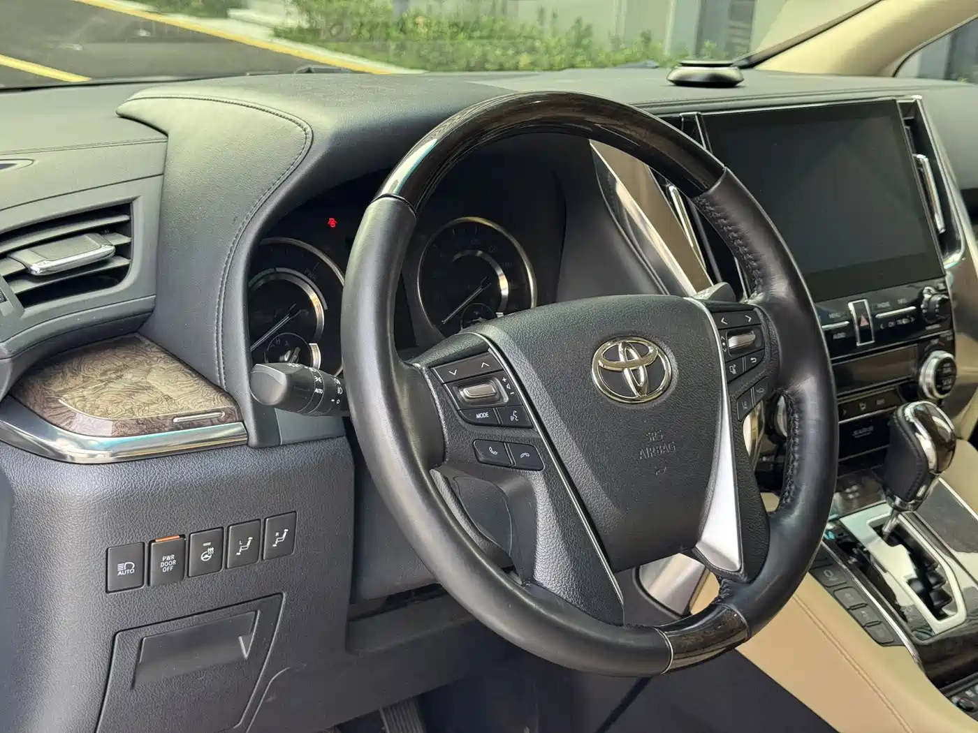 Toyota Vellfire 2021 2020 Twin Engine 2.5L HV Premium Edition