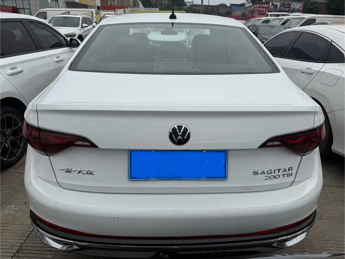 Volkswagen Sagitar 2023 Model Year 280TSI DSG Surpass Edition фото 13