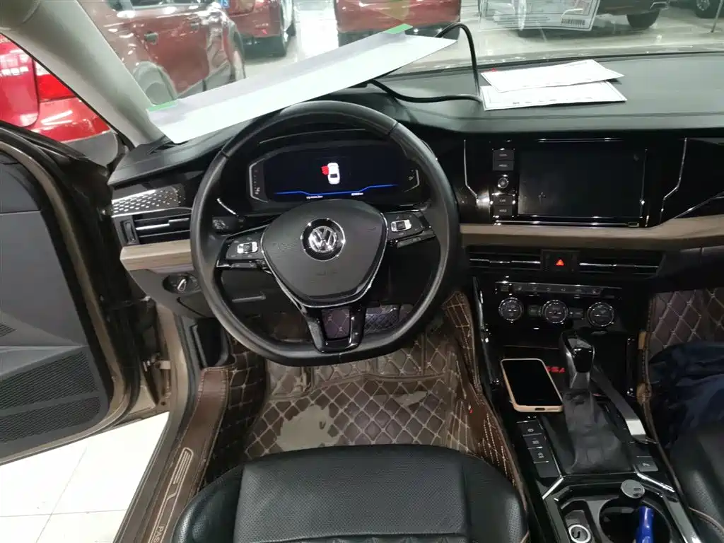 Volkswagen Passat 2019 Model 330TSI Luxury Edition China V фото 4