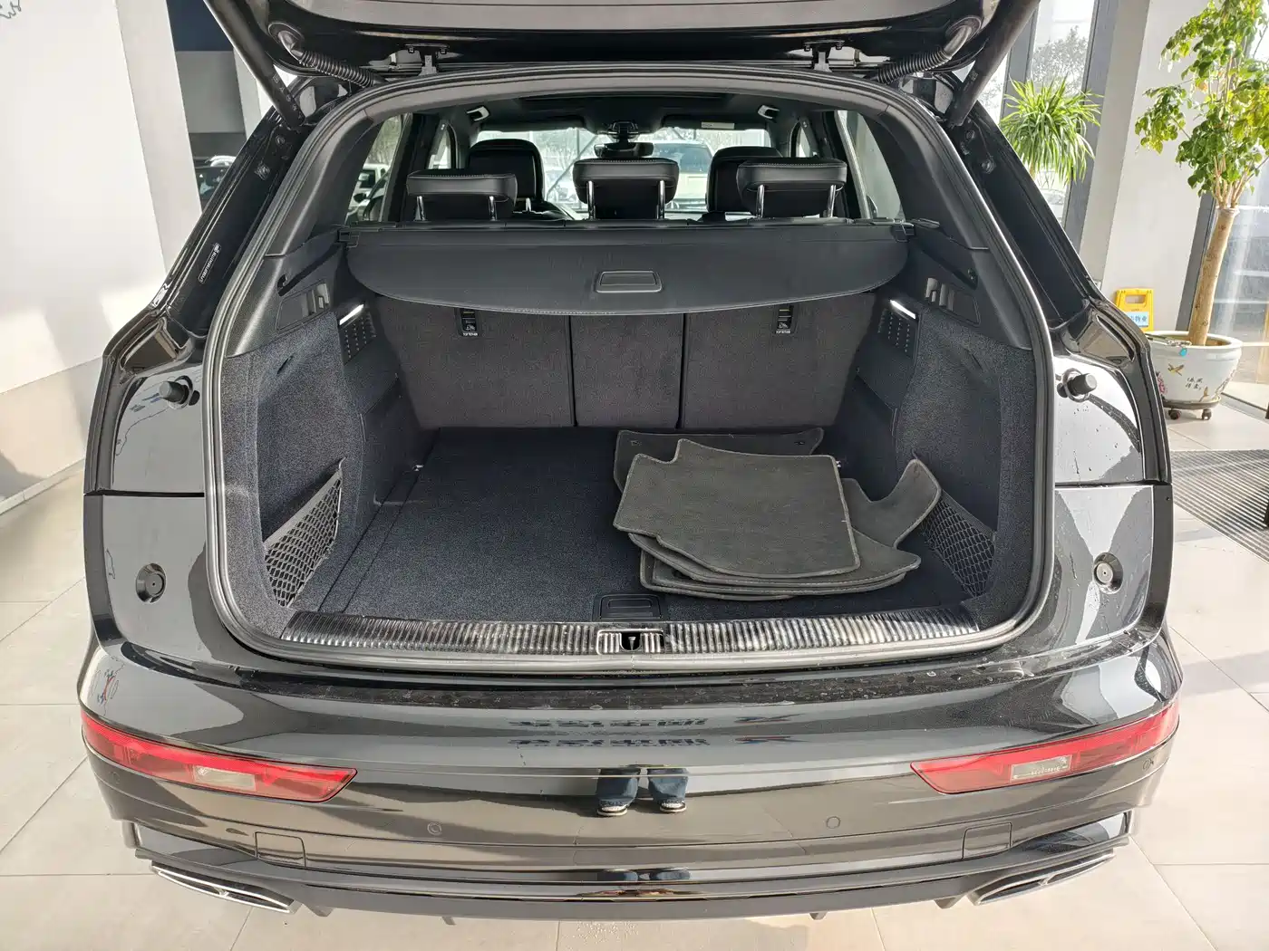 Audi Q5L 2024 Model 40 TFSI Luxury Dynamic фото 15