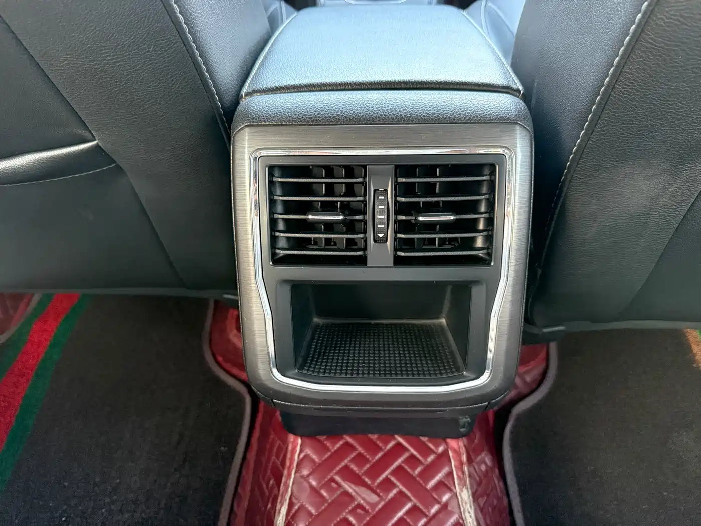 Volkswagen Passat 2017 280TSI DSG Prestige фото 13