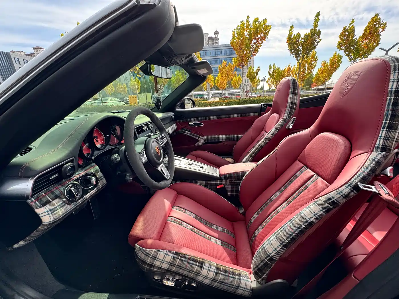 Porsche 911 2016 Turbo S Cabriolet 3.8T фото 5