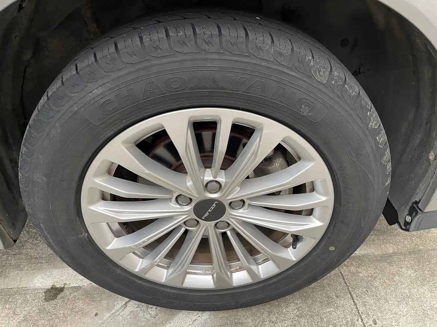 Dongfeng Fengguang Fengguang 580 2022 2022 1.5T Auto Premium Edition