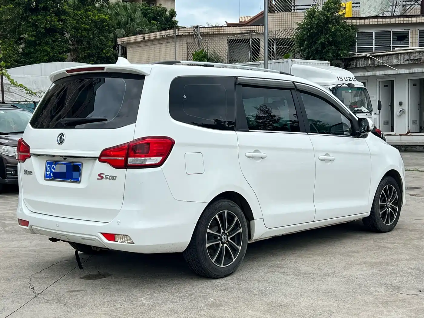 Dongfeng Fengxing Fengxing S500 2016 2016 1.6L Manual Premium