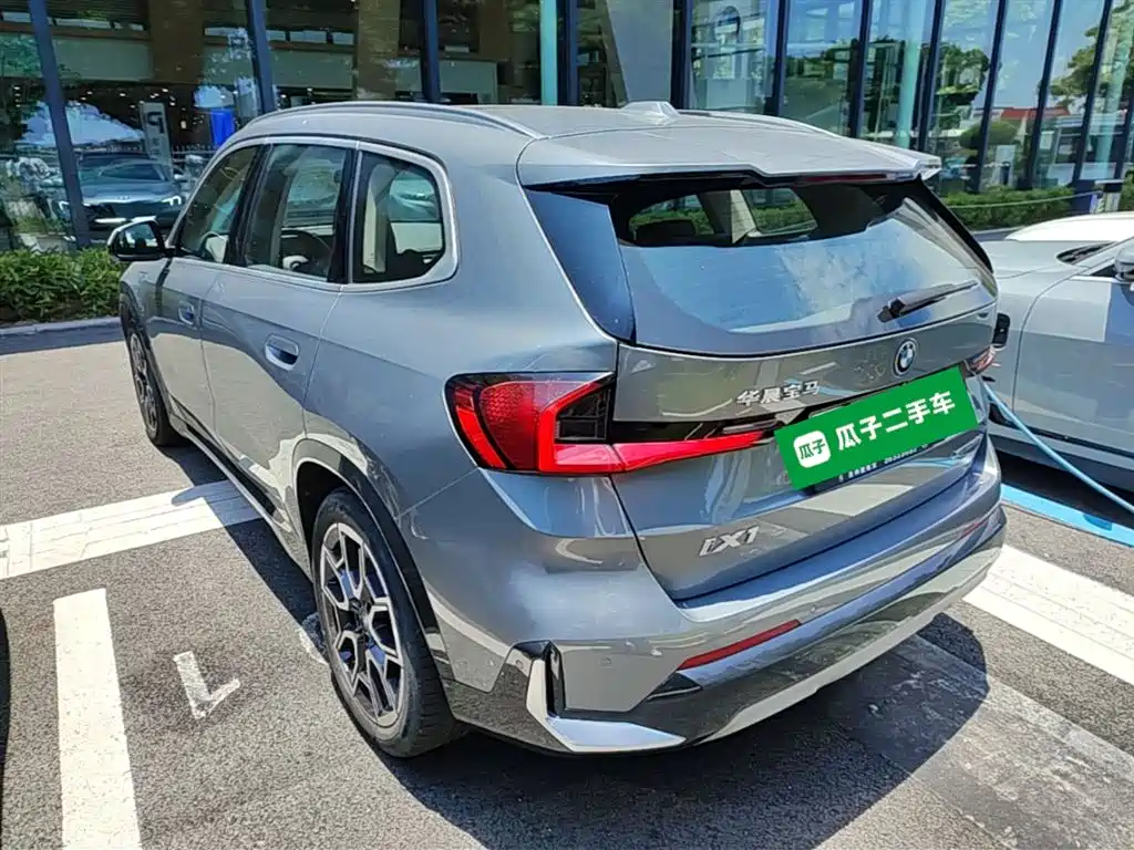 BMW iX1 2023 xDrive30L X Design Package фото 9