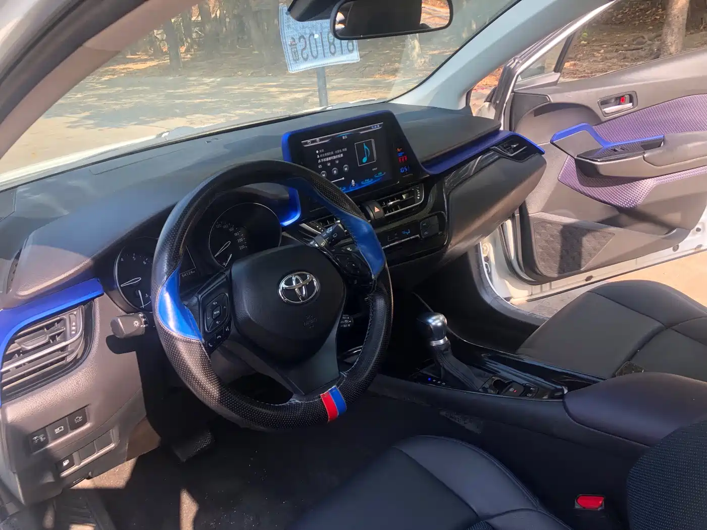 Toyota C-HR 2020 Model 2.0L Leading фото 19