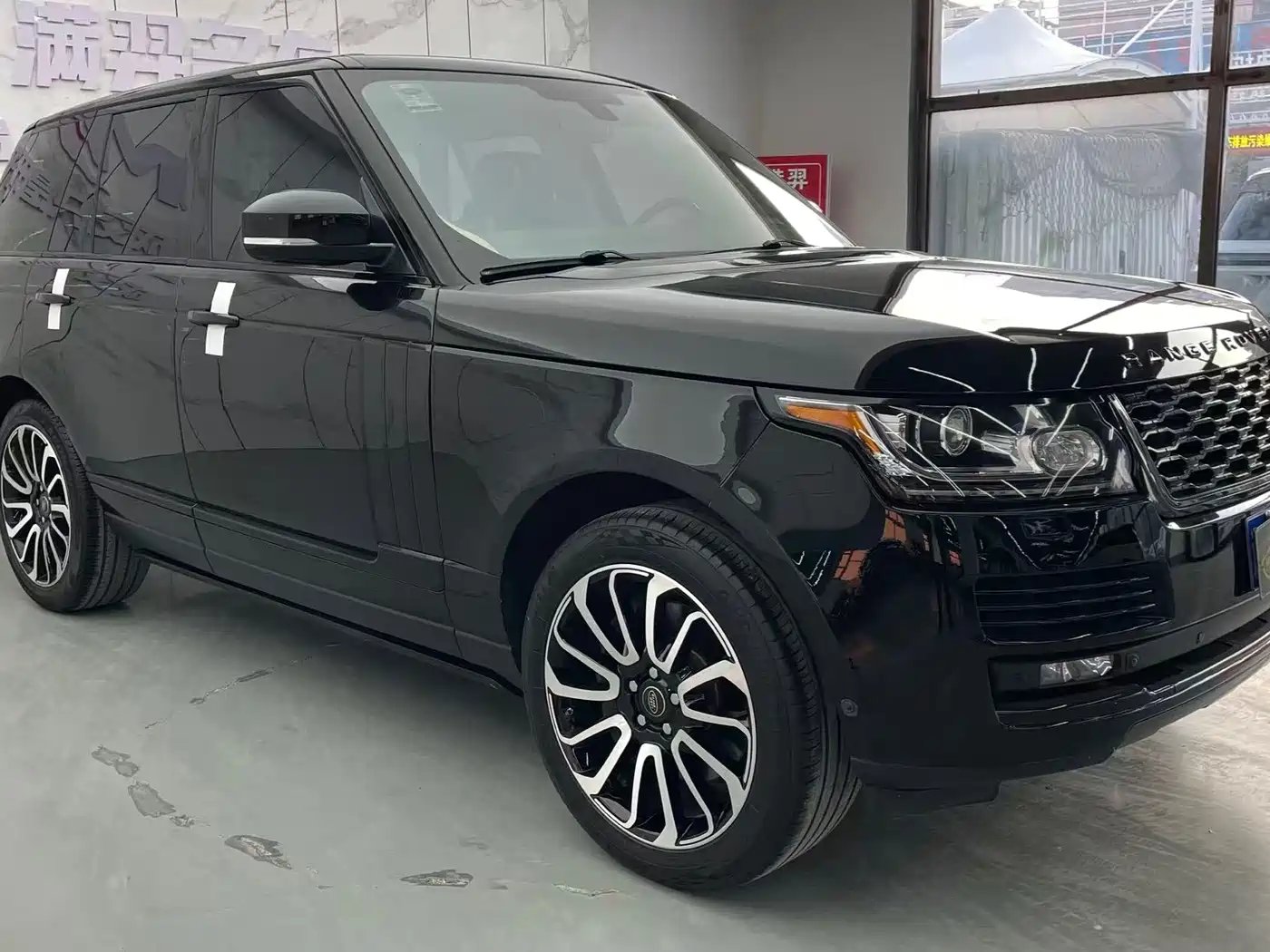 Land Rover Range Rover 2012 5.0 SC V8 Ultimate Genesis Edition фото 3