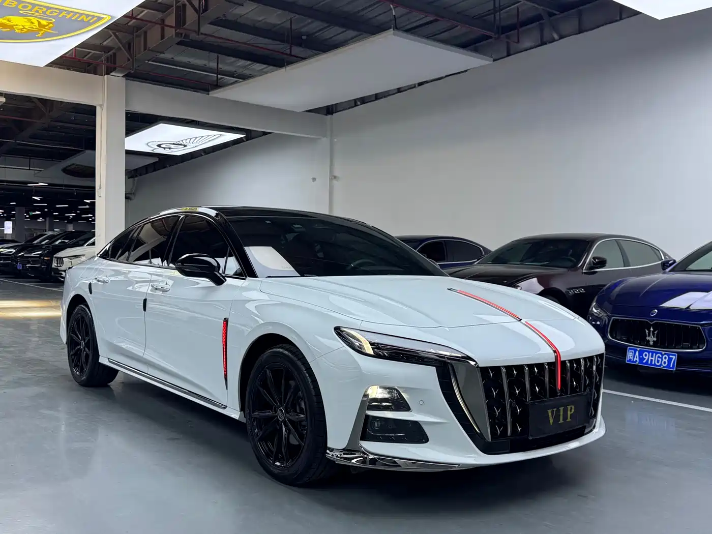 Hongqi H6 2024 Model 2.0T Fashion Edition фото 3