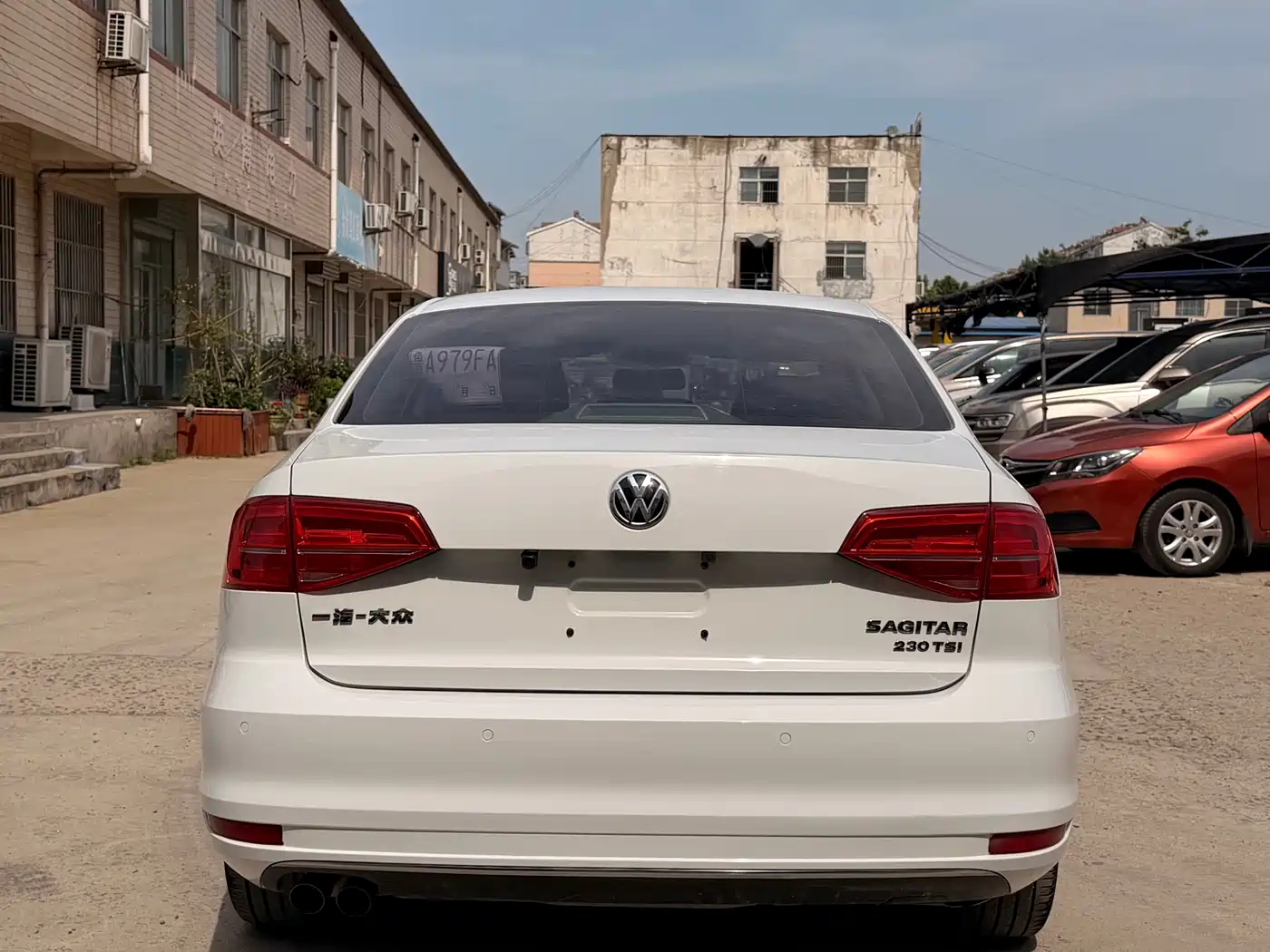 Volkswagen Sagitar 2016 230TSI 25th Anniversary Edition фото 5