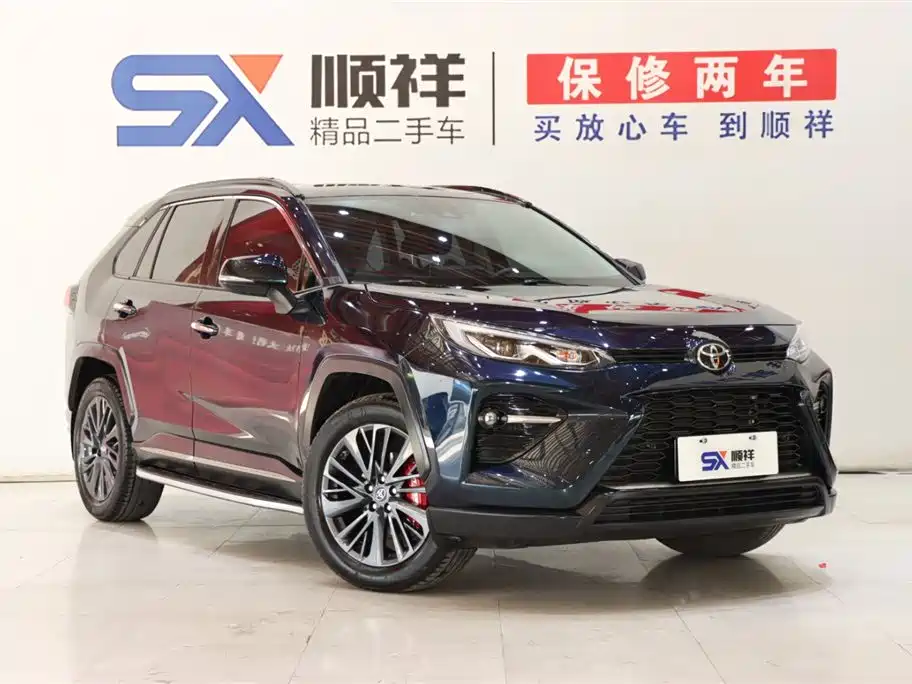 Toyota Wildlander 2020 2.0L CVT AWD Premium Edition фото 3