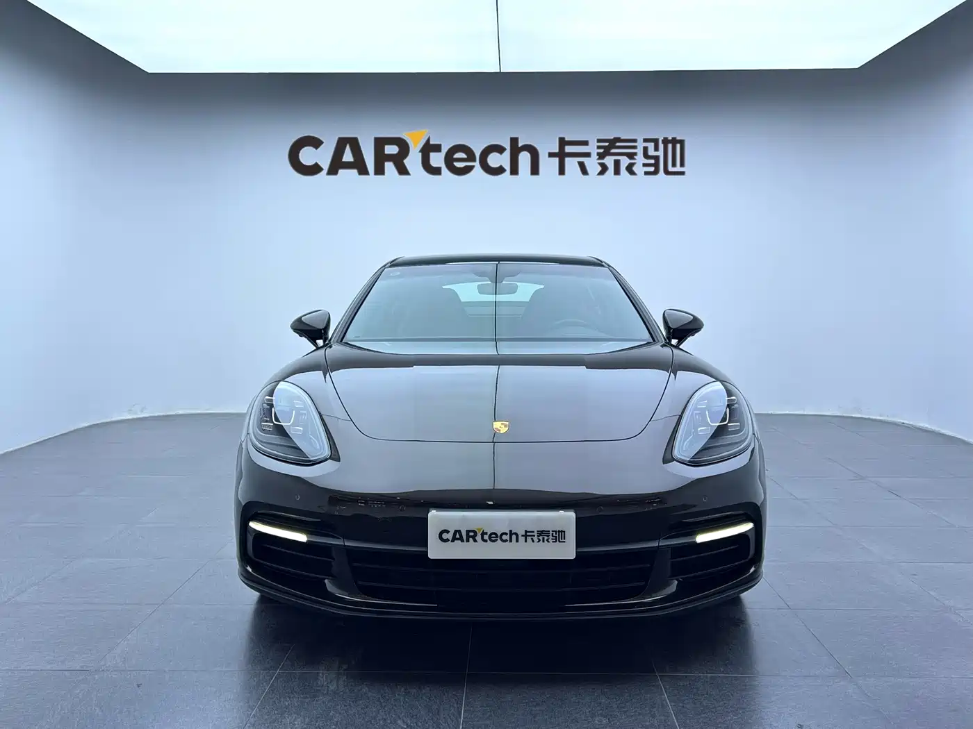Porsche Panamera 2017 Panamera 3.0T фото 2
