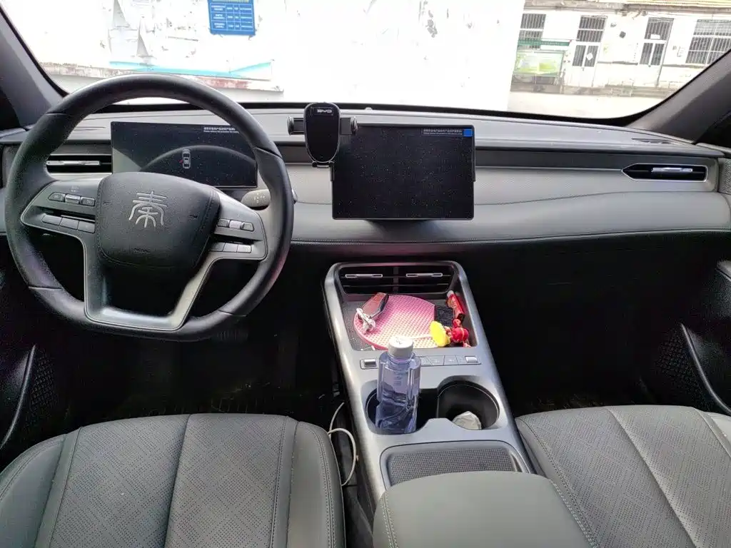 Фото 13 - BYD Qin PLUS