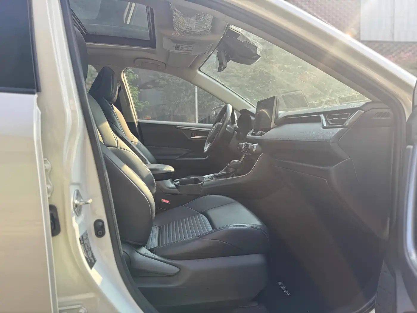Toyota Wildlander 2020 2.0L CVT AWD Tech Edition фото 10