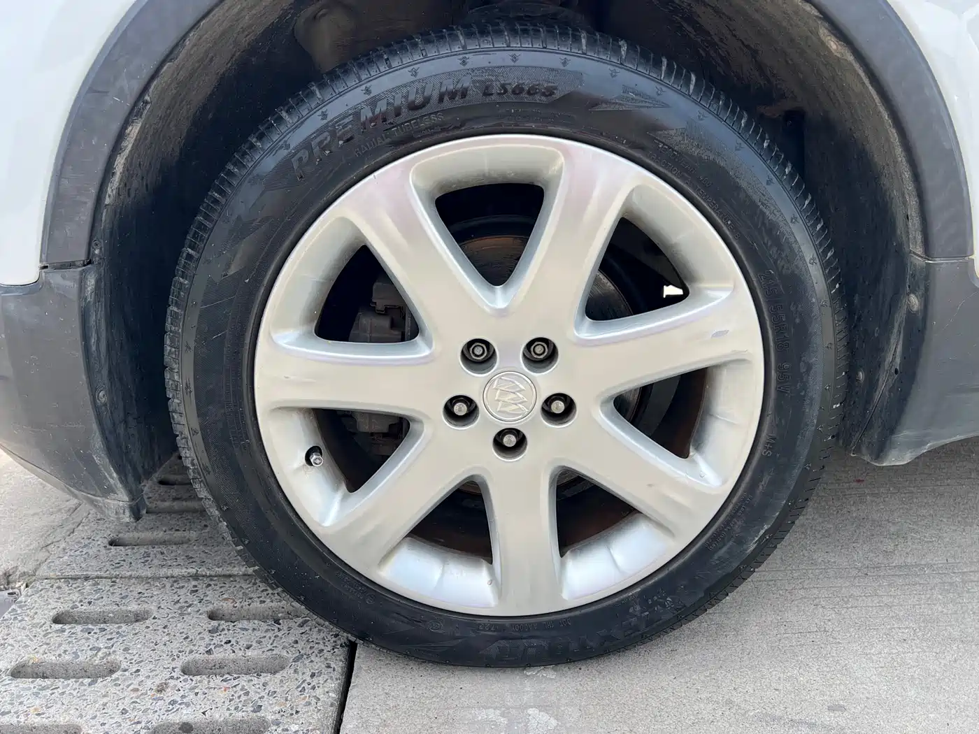 Buick Encore 2013 1.4T Automatic 2WD Leading фото 4