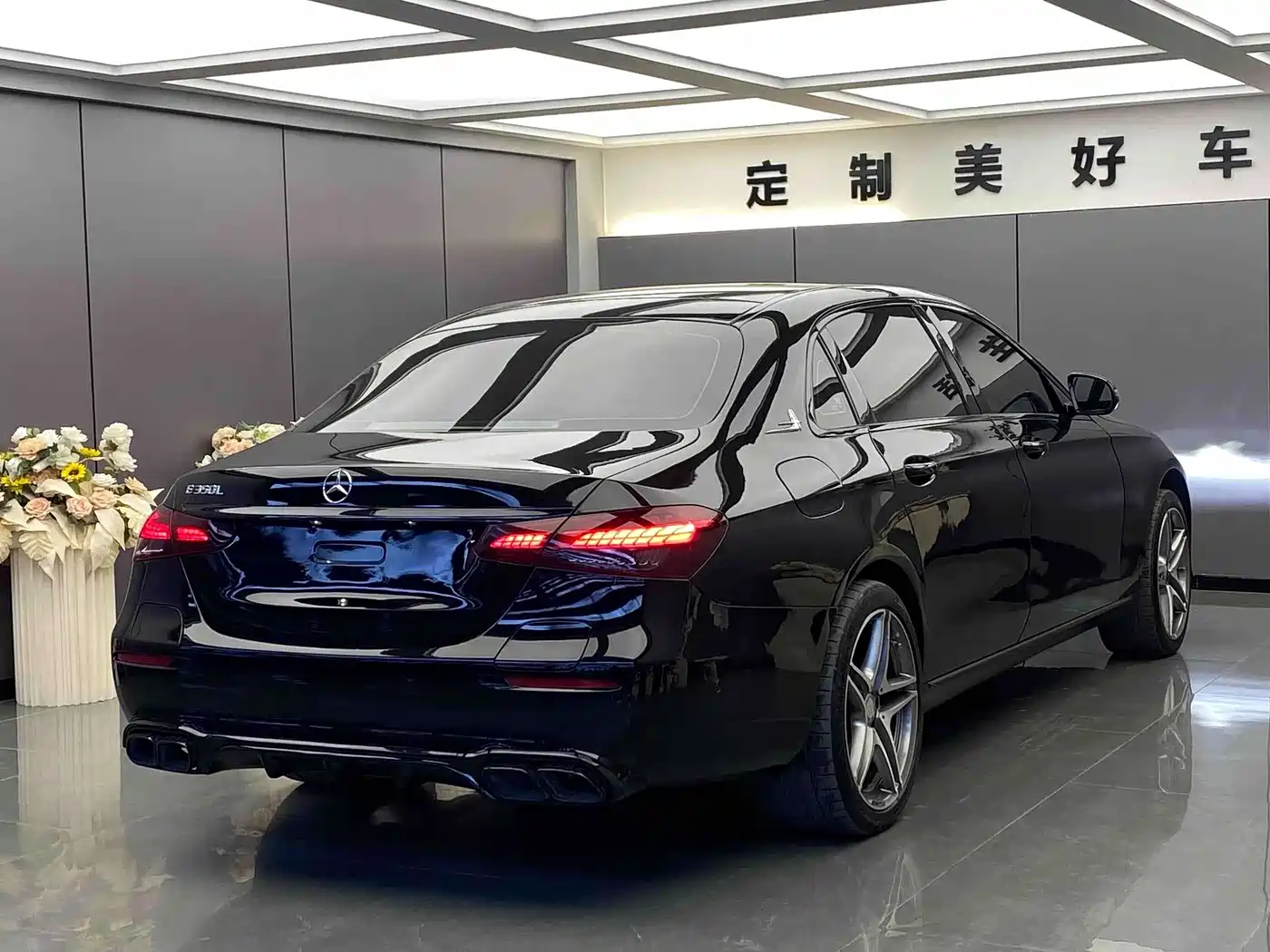 Mercedes-Benz E-Class New Energy 2022 Facelift II E 350 e L Plug-in Hybrid Sports Sedan фото 10