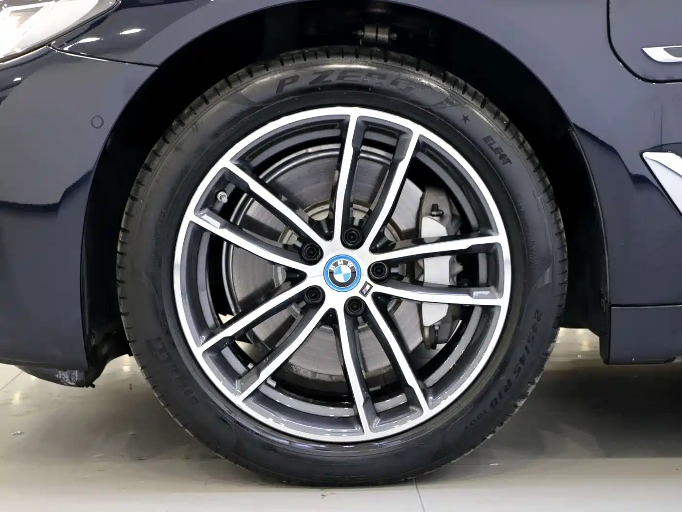 BMW 5 SERIES NEW ENERGY