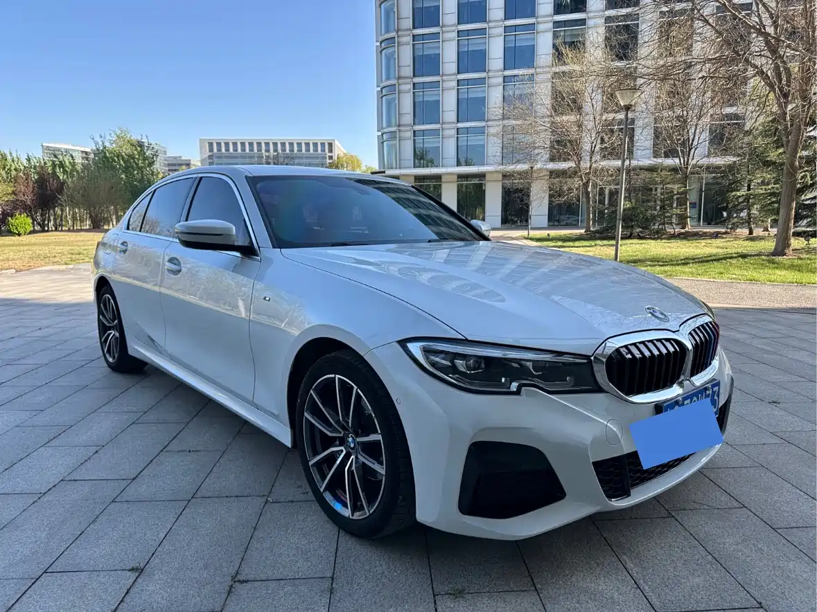 BMW 3 Series 2021 320Li M Sport Package фото 3