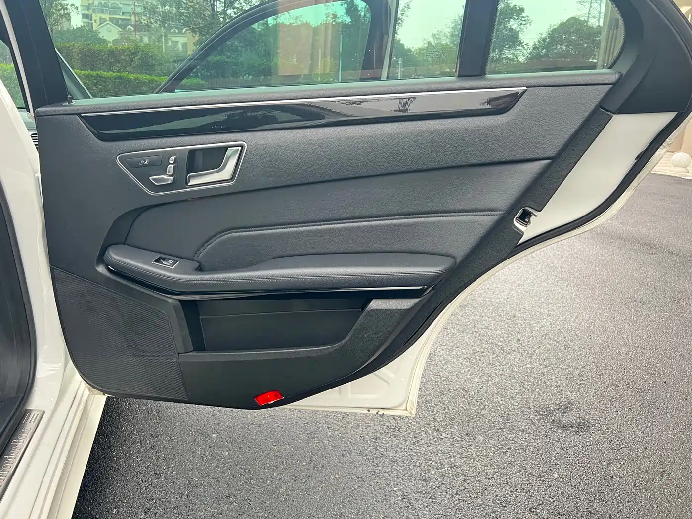 Mercedes-Benz E-Class 2015 Facelift E 260 L Sport фото 26