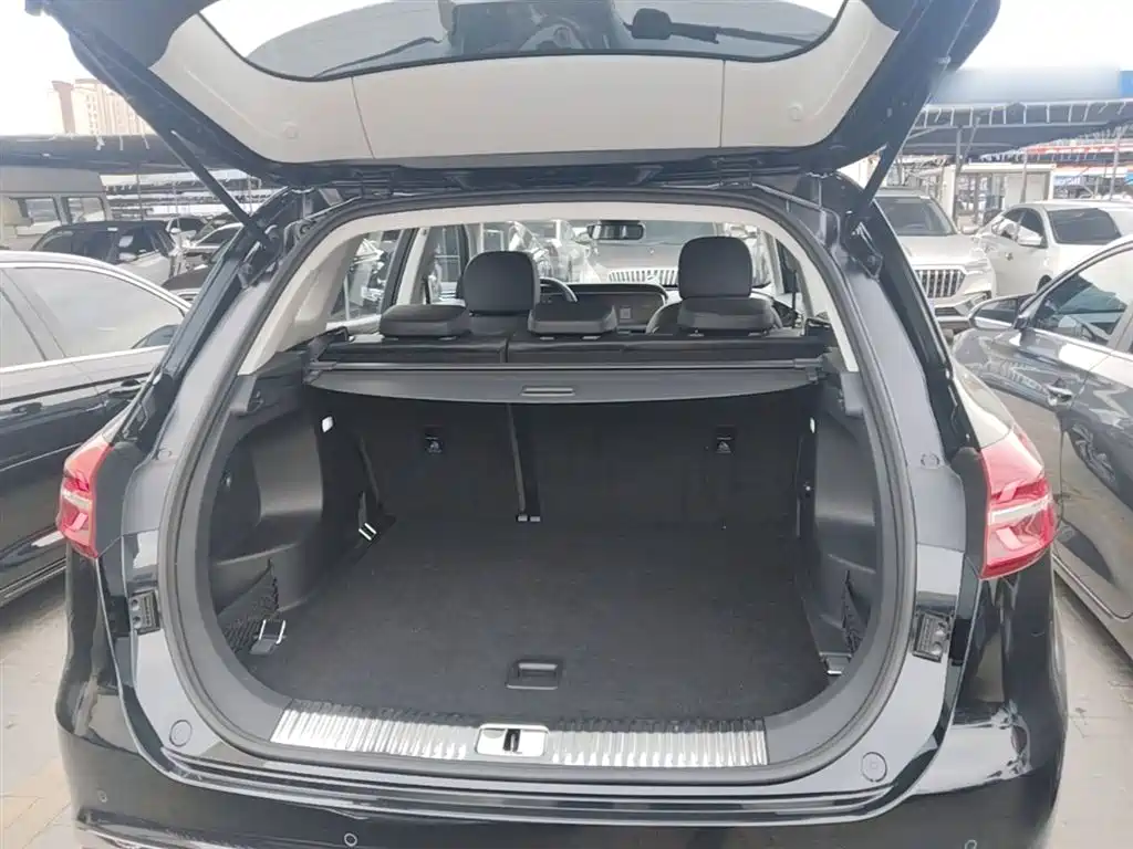 Hongqi HS5 2022 2.0T Smart Connect Joy Edition фото 19