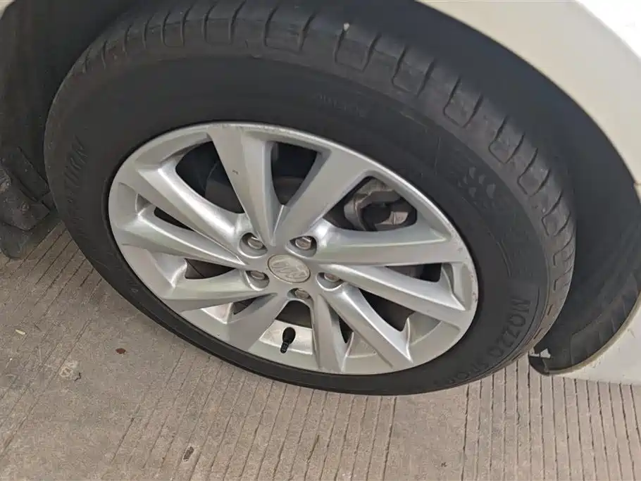 Buick Verano 2018 Sedan 15S Automatic Leading фото 6