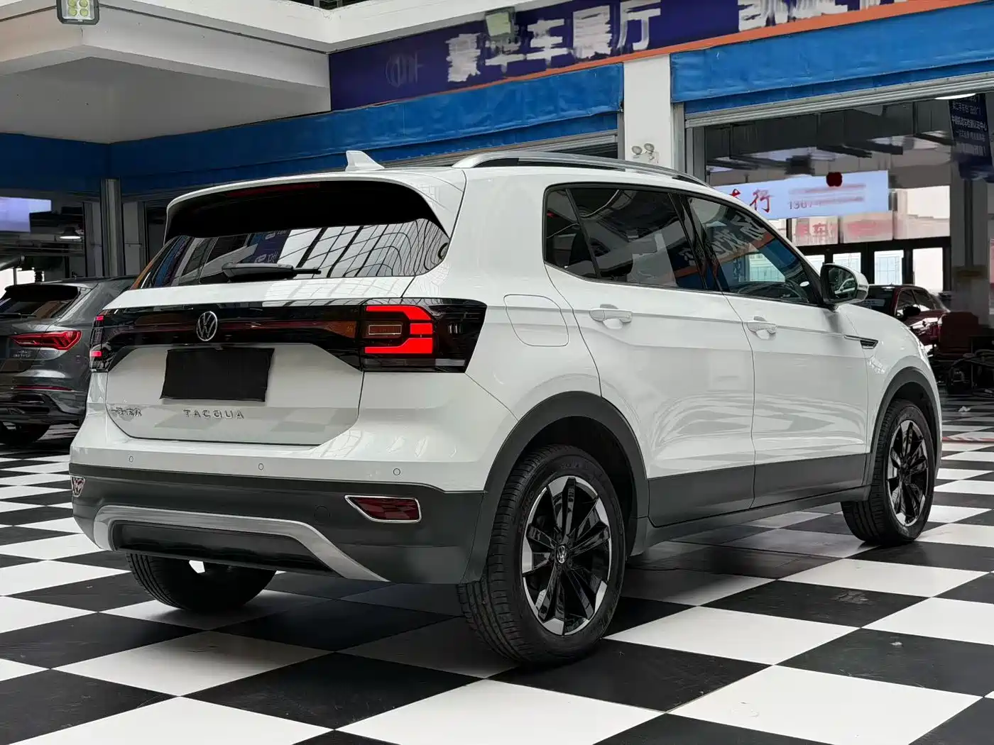 Volkswagen Tanying 2021 1.5L Automatic Smart Connect Edition фото 7
