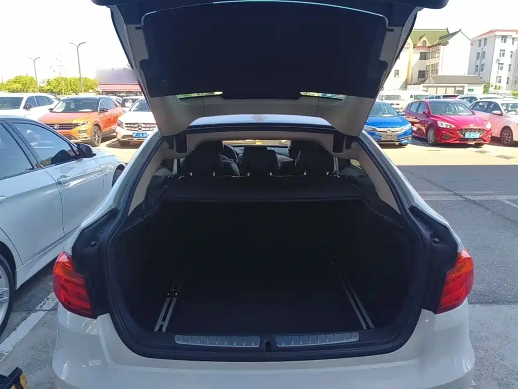 BMW 3 Series GT 2013 Model 328i Style Design Package фото 19