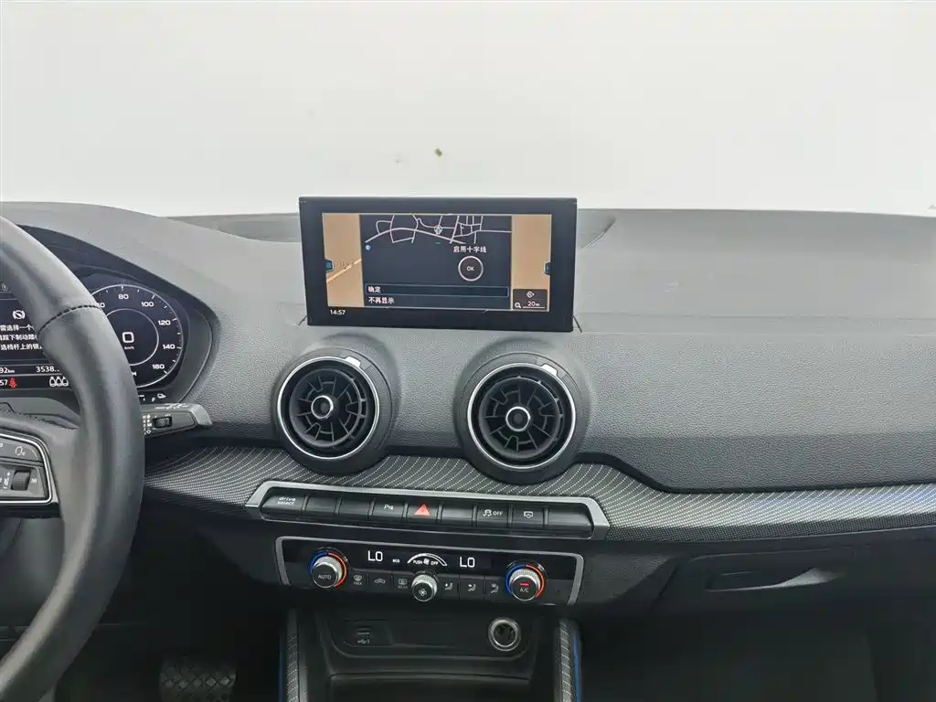 Audi Q2L e-tron 2019 Q2L e-tron Pure Electric Smart Enjoyment фото 12