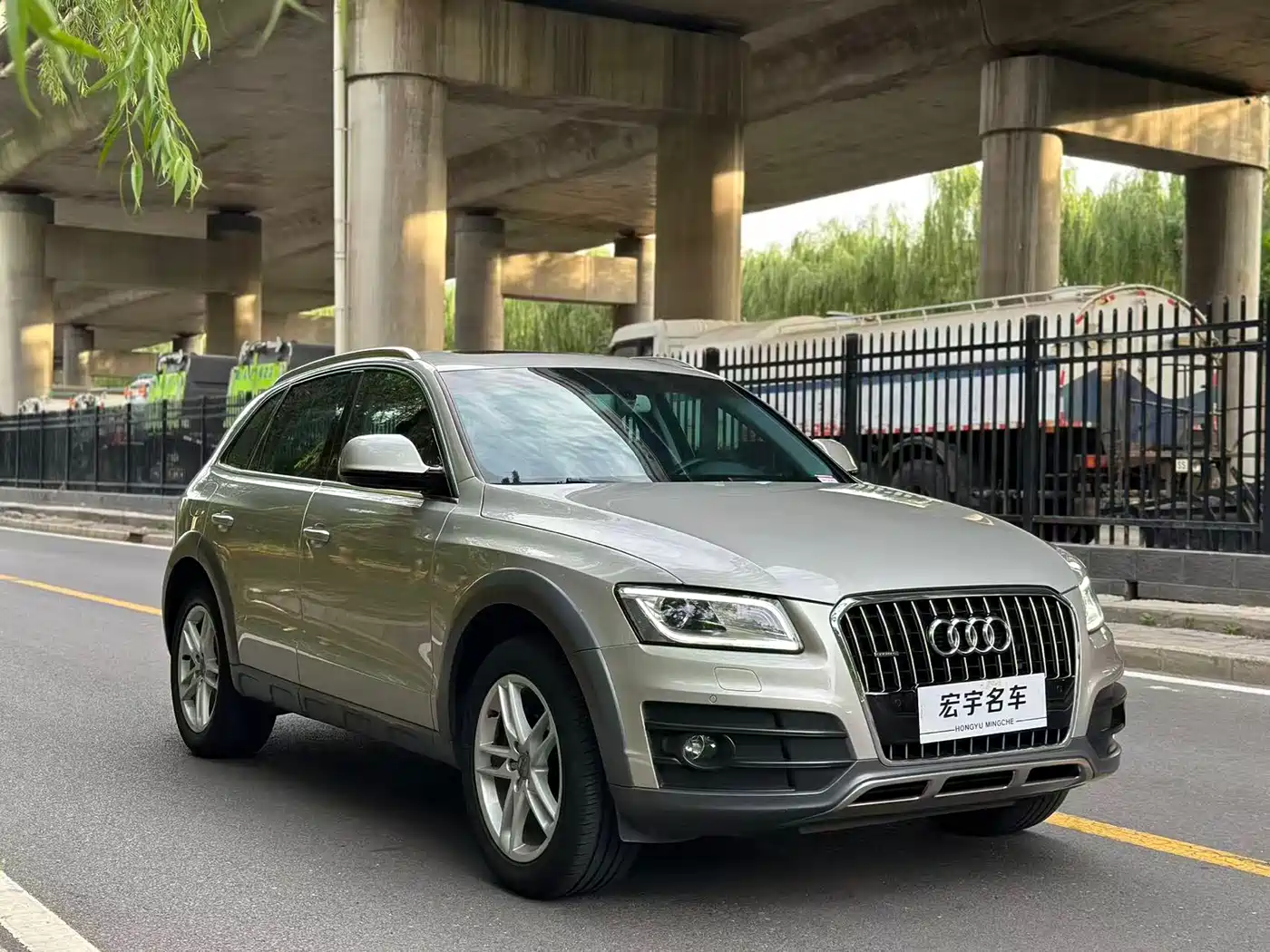 Audi Q5 2017 Plus 40 TFSI Technology фото 3
